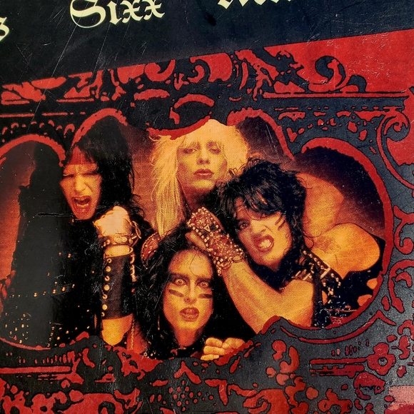Motley Crue The Dirt : Confessions of the World's Most Notorious Rock Band Book - Picture 4 of 16